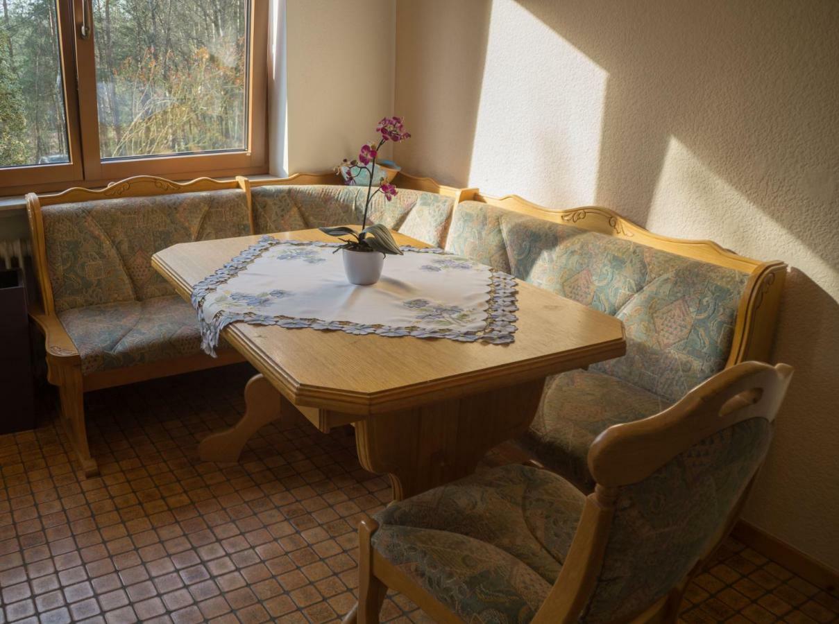 Zum Ehranger Wald 2A Appartement Trier Buitenkant foto