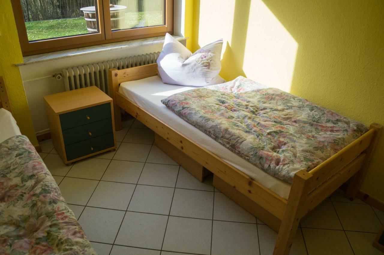 Zum Ehranger Wald 2A Appartement Trier Buitenkant foto