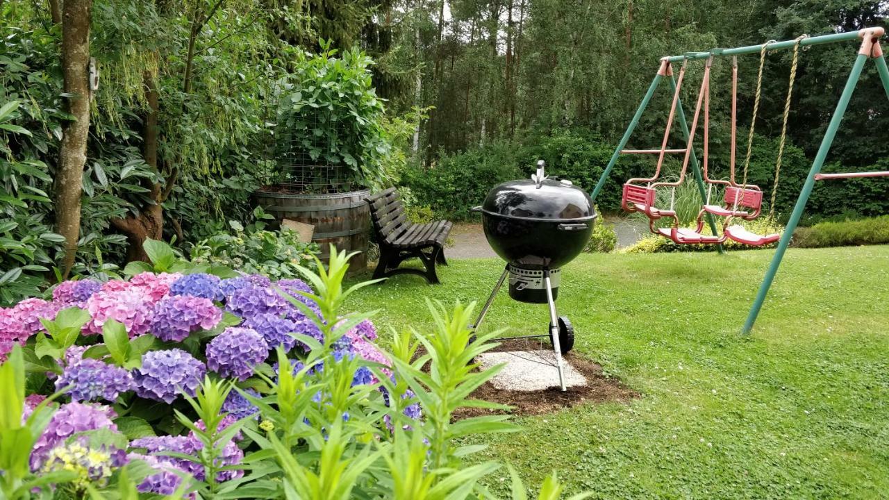 Zum Ehranger Wald 2A Appartement Trier Buitenkant foto
